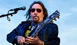 Ace Frehley Net Worth, Age, Height, Weight, Family, Wiki 2024