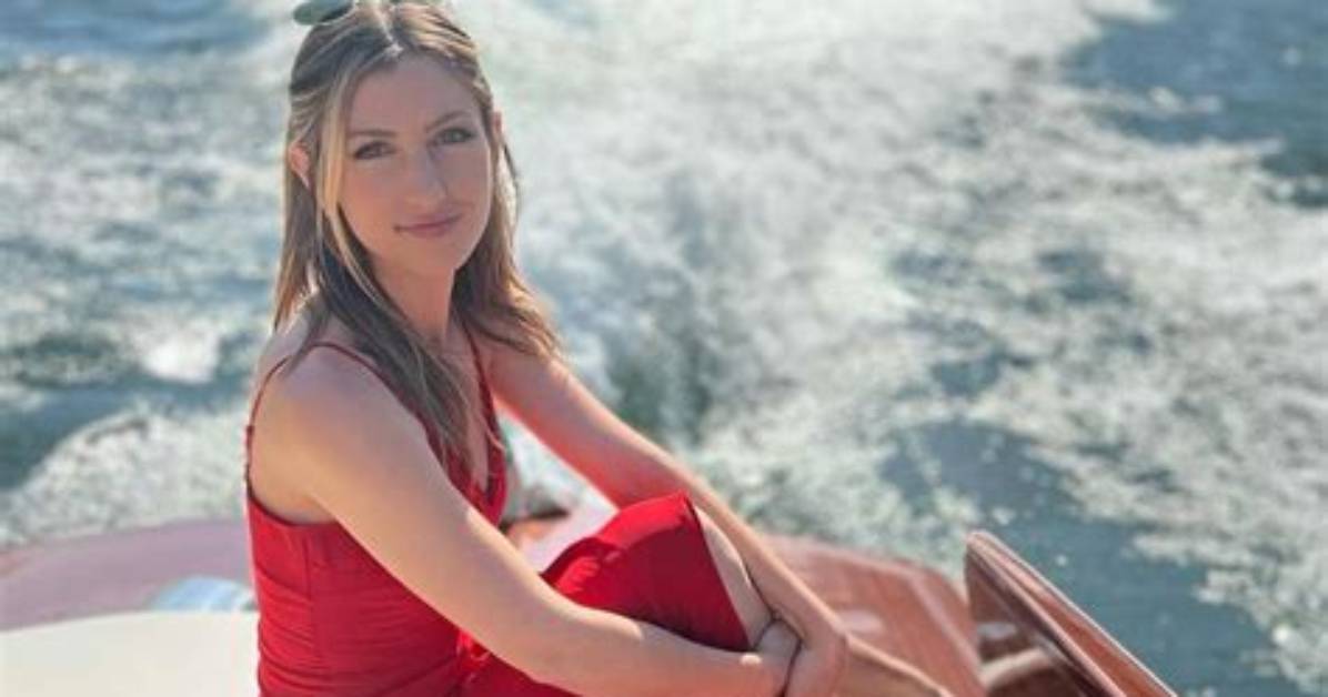 Alex Hogan Wikipedia, Age, Measurements, Bikini, Bio, Husband