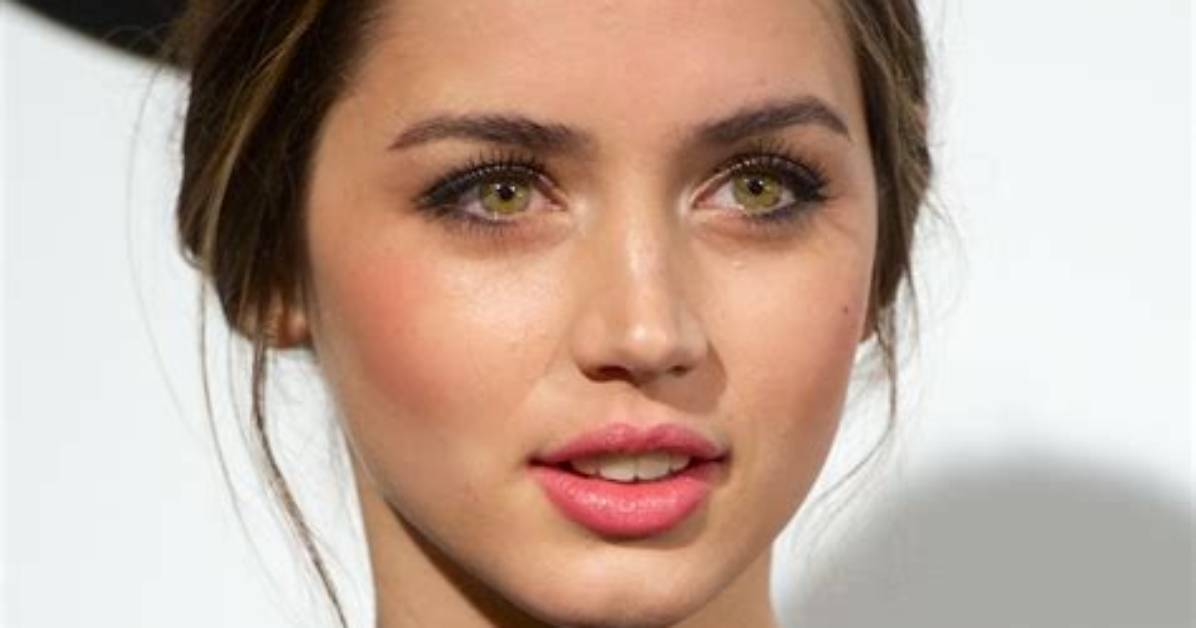 Ana De Armas: the Enigmatic Elegance of the Ghosted Dress
