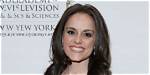 Andrea Grymes Cbs, Bio, Wiki, Age, Height, Family, Husband, Baby, Wedding, Birthday, Salary, and Net