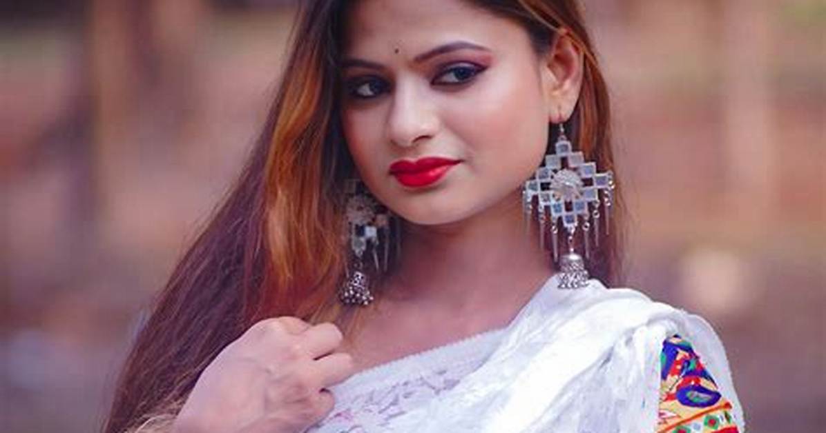 Discover Hot Desi Videos: See What's Trending Now! - Explore Now