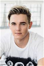 Discovering the Height of Jesse Mccartney: How Tall Is He?