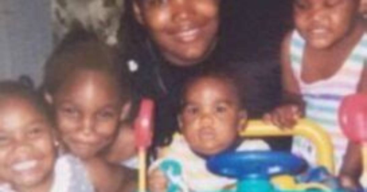 Does Jaylen Waddle Have a Brother? Sister Amber and Aspean