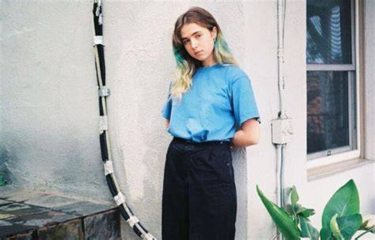 Exploring Clairo's Net Worth: a Deep Dive into Her Financial Success