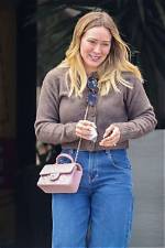 Exploring Hilary Duff: a Comprehensive Look into Her Life and Career