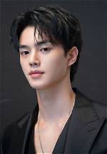 Is Song Kang Aesthetic? Exploring the Style and Charm of the Rising Star