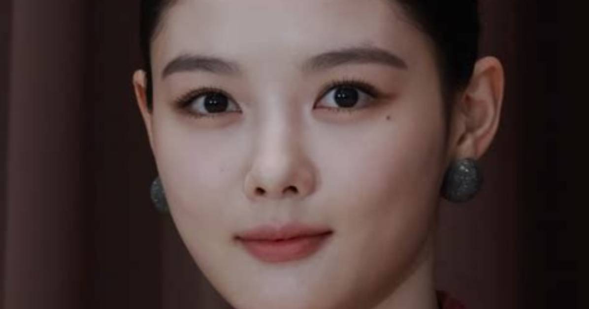 Kim Yoo-Jung: a Journey Through the Life of a Rising Star