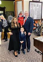 Married Texas Lawmaker Had 'Inappropriate Relationship' with Under-21 Intern