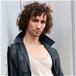 Robert Sheehan Bio, Wiki, Age, Height, Partner, Movies, Umbrella Academy, and Net Worth