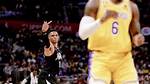 Russell Westbrook Flips off Lebron