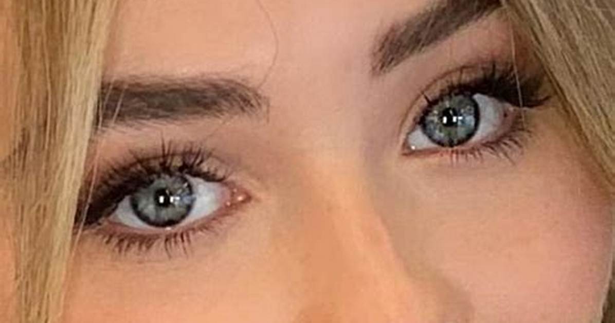 Sabrina Carpenter's Eye Color: a Deep Dive into Her Unique Beauty