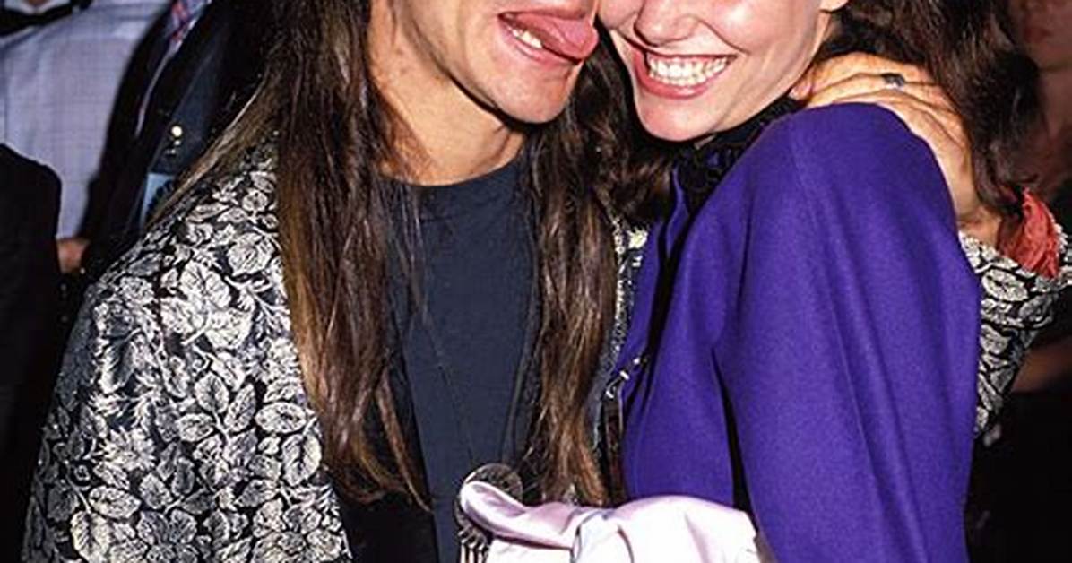Unraveling the Mystique of Anthony Kiedis' Girlfriend: Insights from Reddit