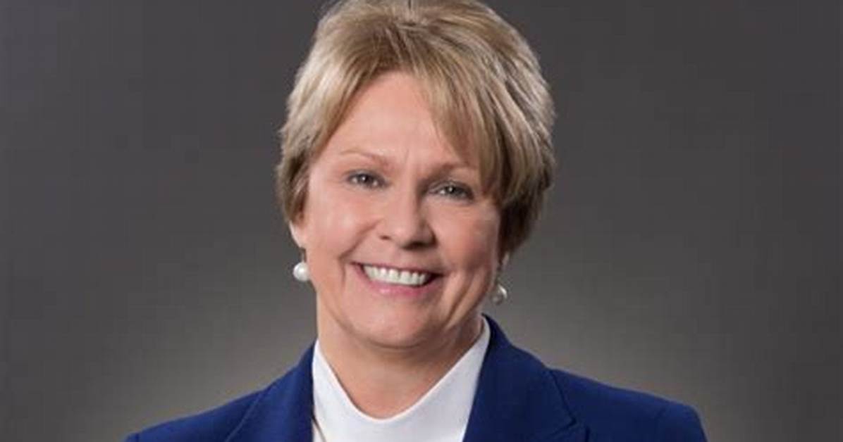 Vicki Hollub Bio, Wiki, Age, Height, Parents, Husband, Occidental Petroleum, and Net Worth