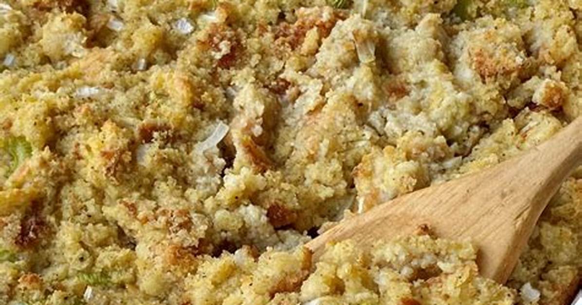 What Meat Goes with Cornbread Dressing?